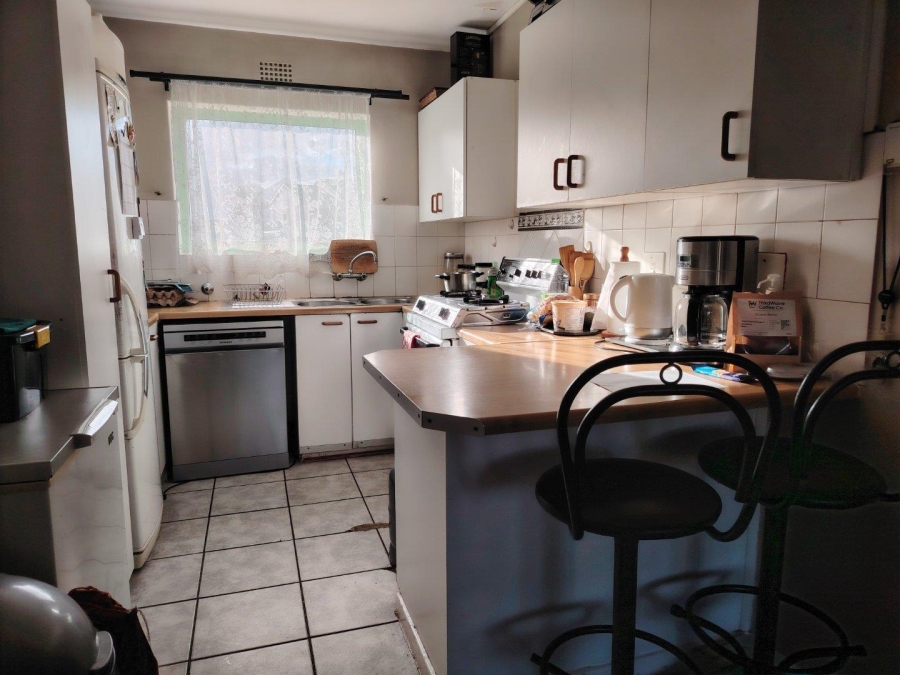 To Let 2 Bedroom Property for Rent in Greenways Golf Estate Western Cape